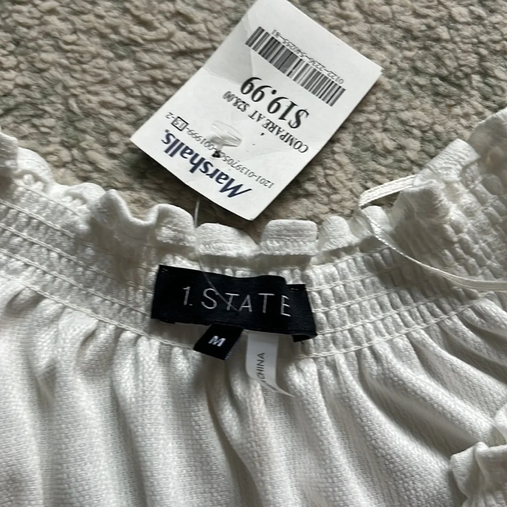 1 State. White long sleeve shirt V-neck size medium. NWT. - Picture 4 of 10